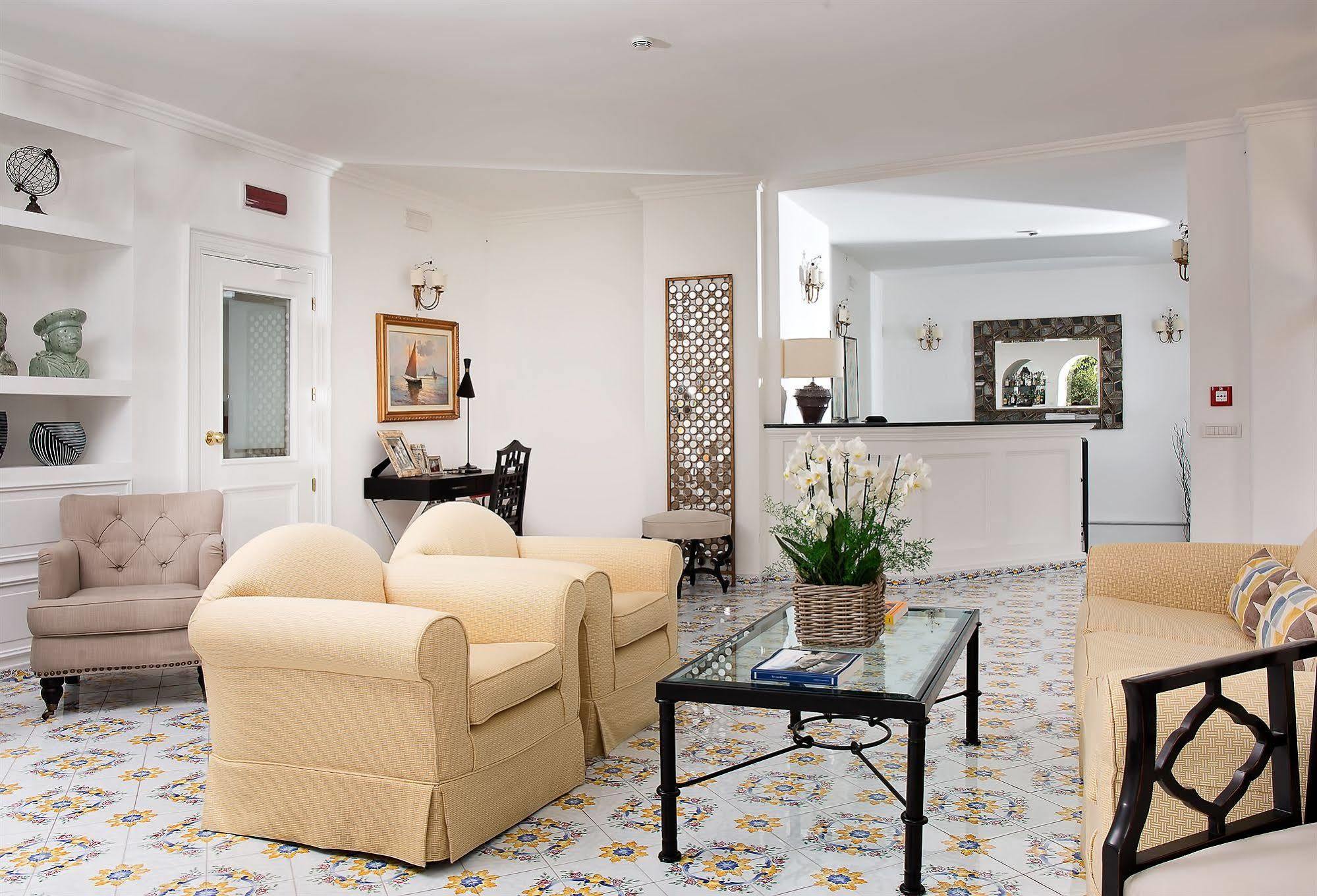 Hotel Canasta Capri Kültér fotó