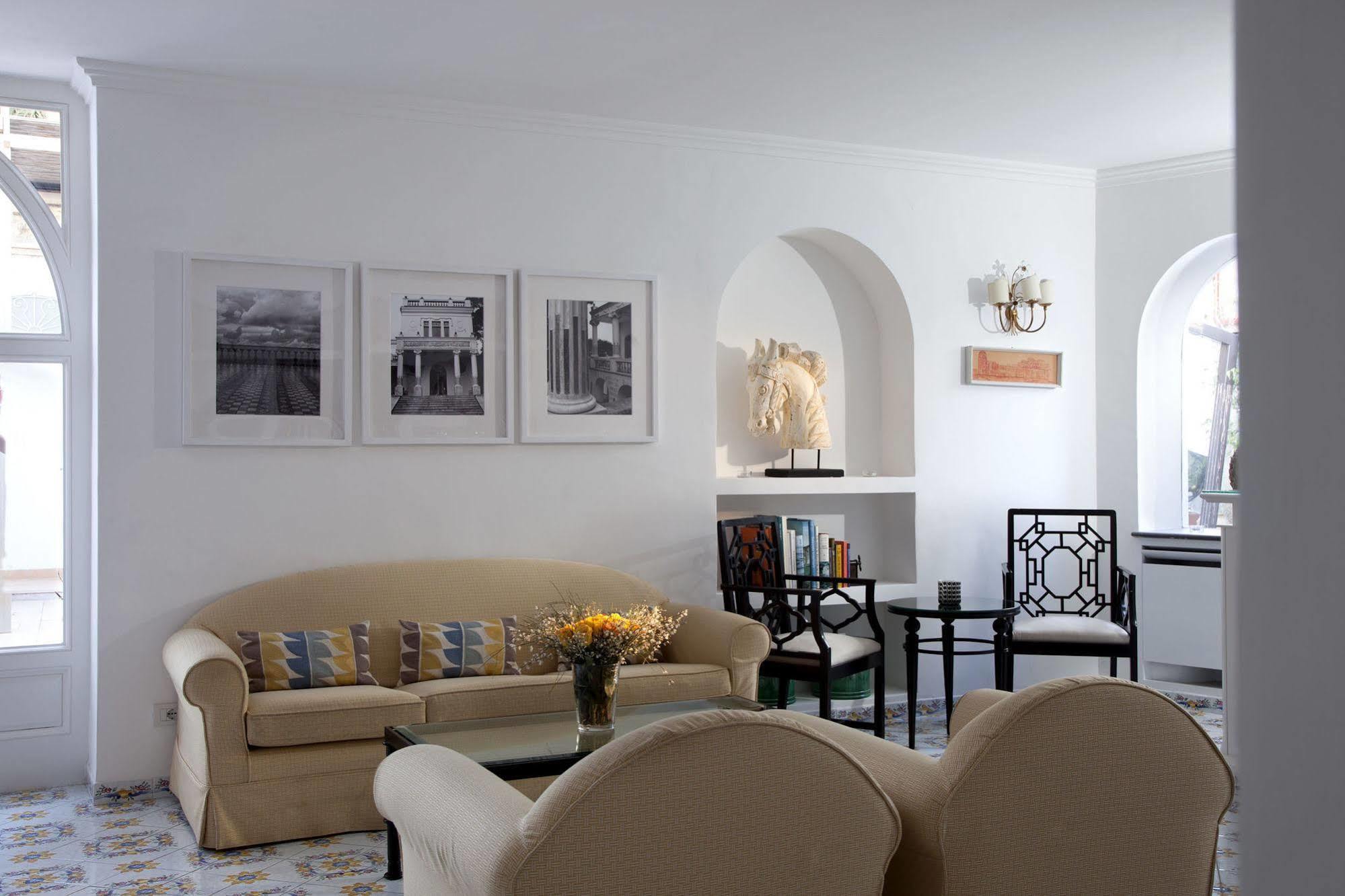Hotel Canasta Capri Kültér fotó