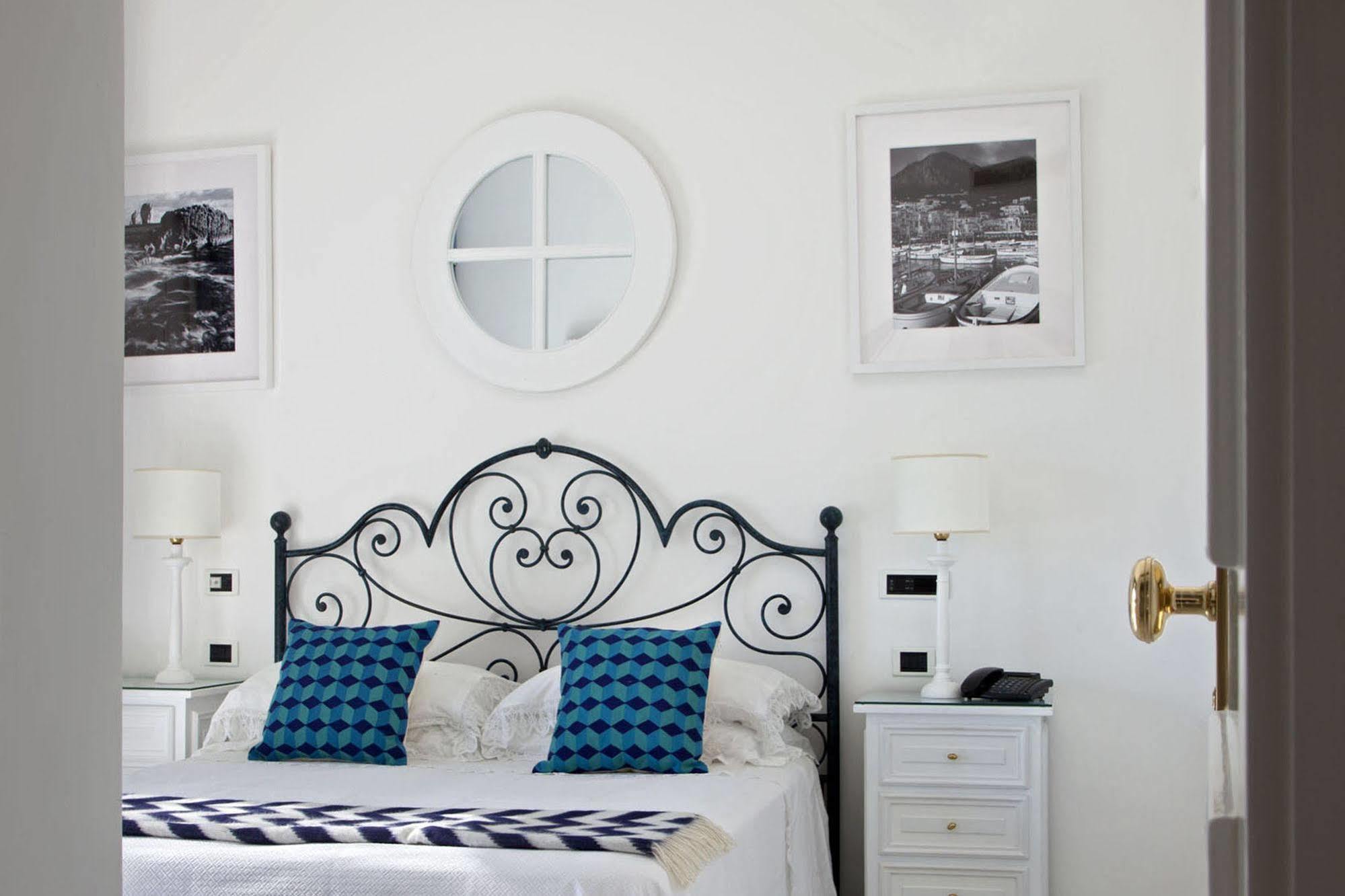 Hotel Canasta Capri Kültér fotó