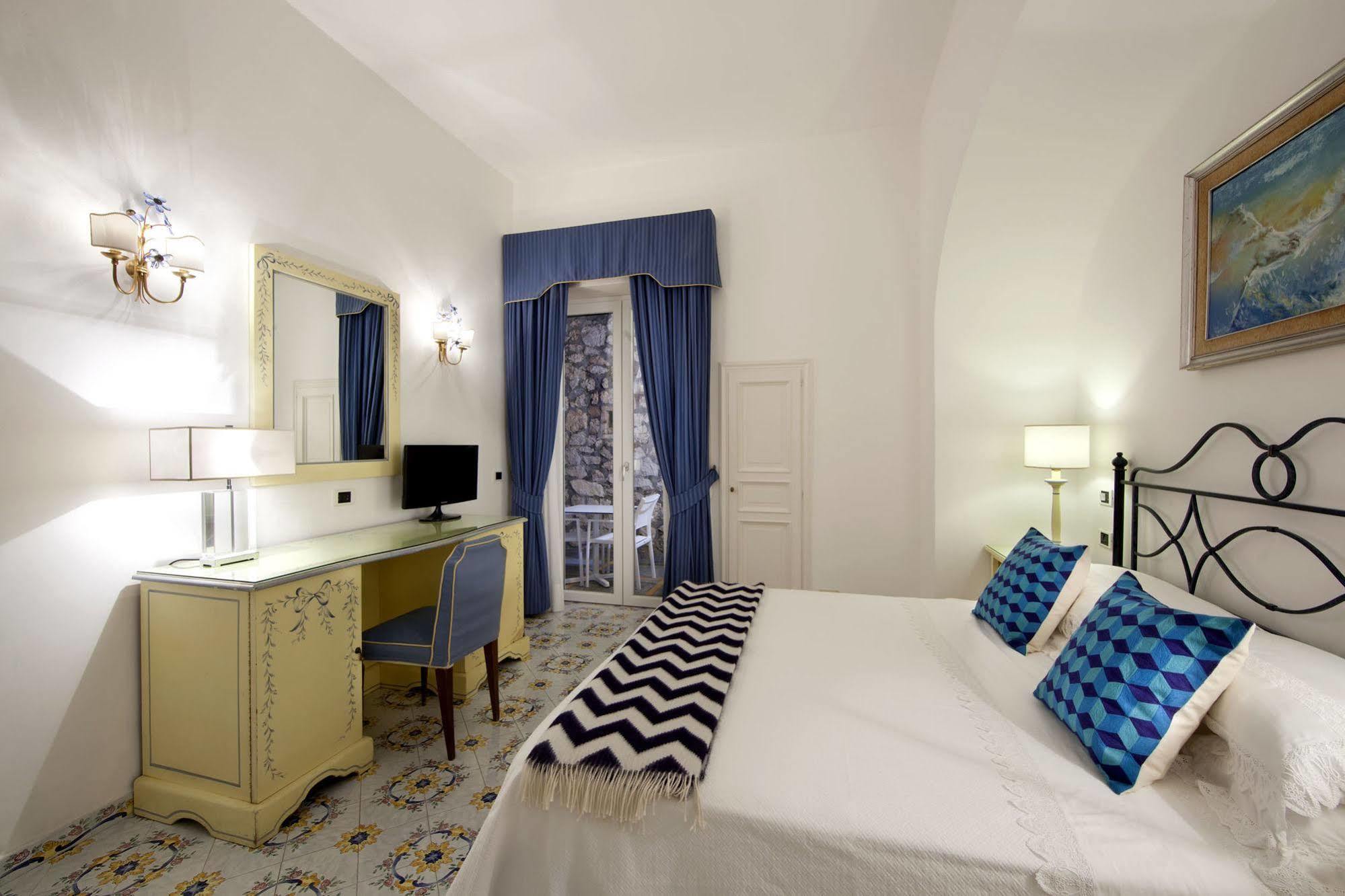 Hotel Canasta Capri Kültér fotó