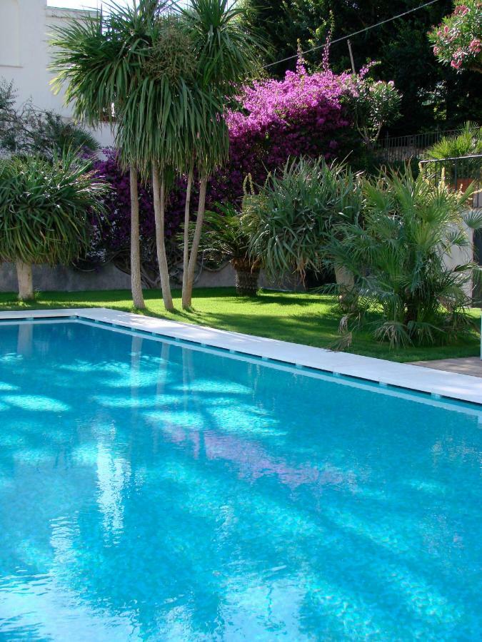 Hotel Canasta Capri Kültér fotó